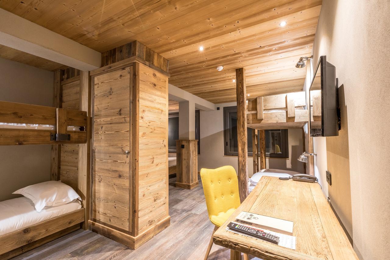 Les Cabanes De La Maison Rouge FRENCH ALPS Exterior photo